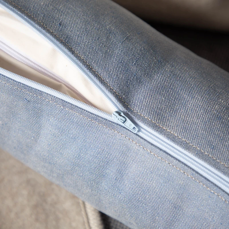 Nackenrolle aus Bioleinen-Denim | Naturfüllung