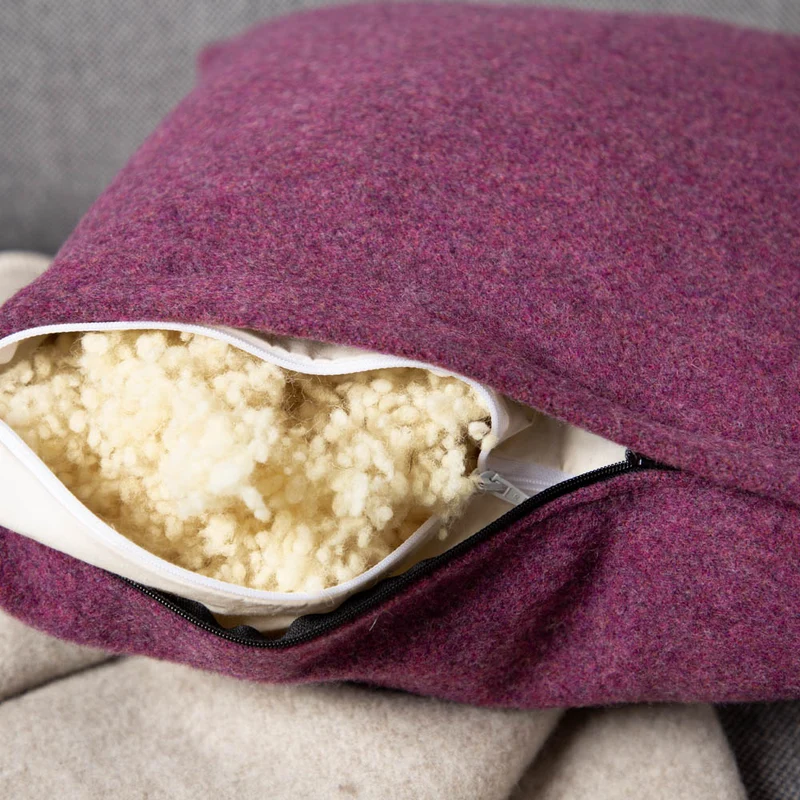 Kuschelkissen aus Flauschloden | 100 % Schurwolle