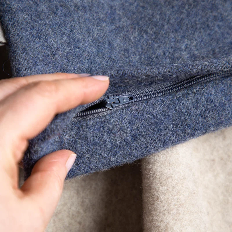 Kuschelkissen aus Flauschloden | 100 % Schurwolle