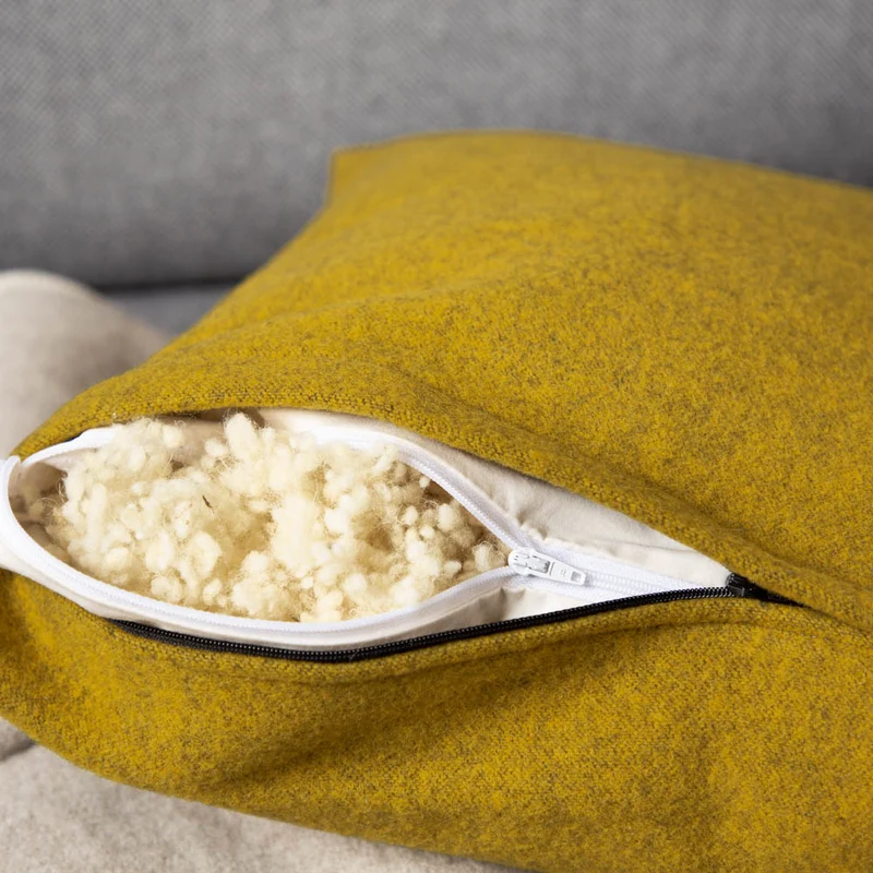 Kuschelkissen aus Flauschloden | 100 % Schurwolle