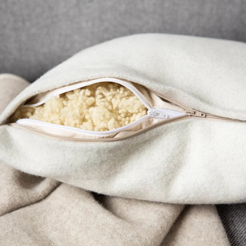 Kuschelkissen aus Flauschloden | 100 % Schurwolle