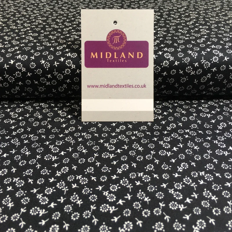 Black and White printed 100% Cotton Poplin Craft fabric 45" M733 Mtex