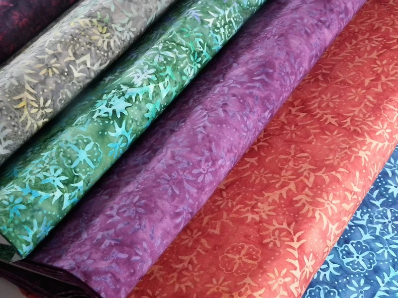 Fabric Freedom Floral Bali Batik Print Fabric 100% Cotton 40" Wide M533 Mtex