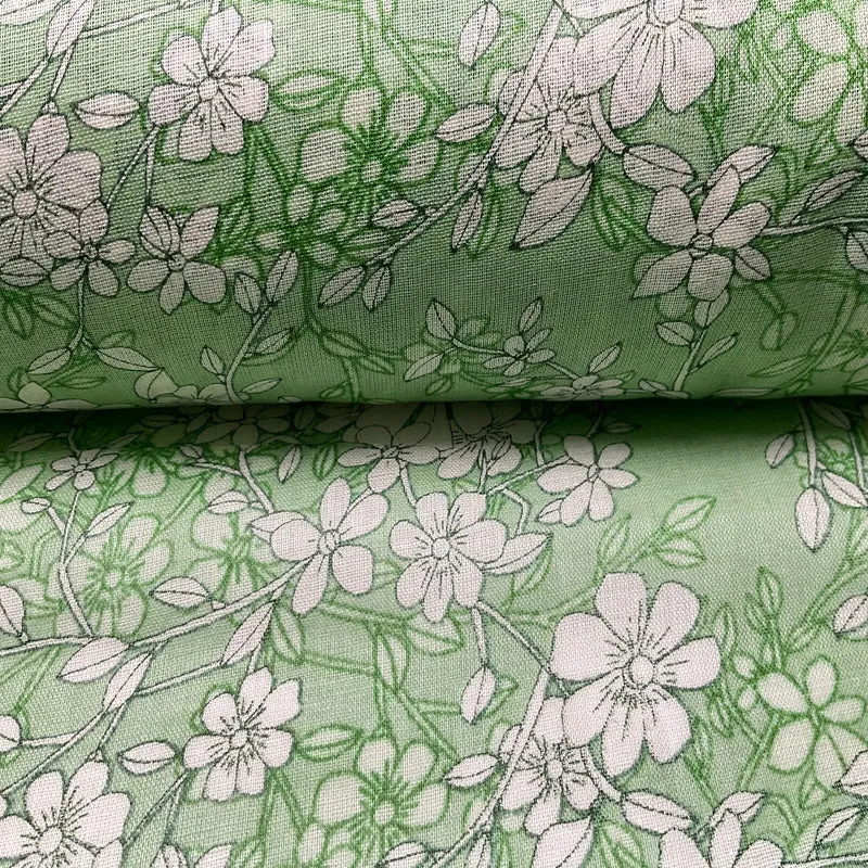 £5.99 Cotton Voile Pastel Summer Floral Printed Dress fabric 111cm M1594
