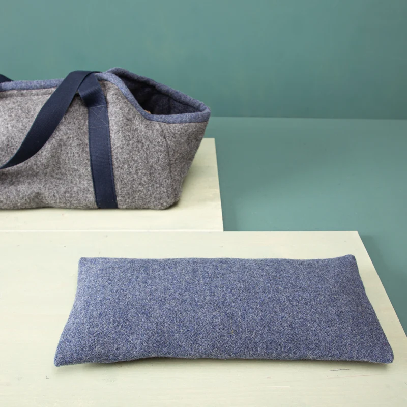 Kuschelkissen für die Hundetasche | Flauschloden & Wollfüllung