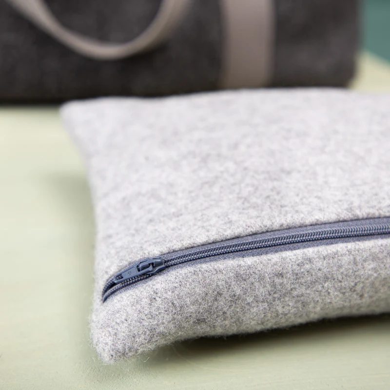 Kuschelkissen für die Hundetasche | Flauschloden & Wollfüllung