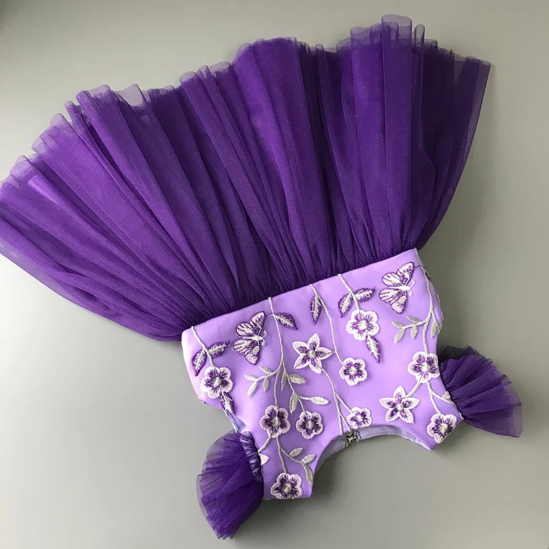 Festliches Mädchenkleid mit Spitze & Tüll in Lila – sofort lieferbar (Gr. 74/80)