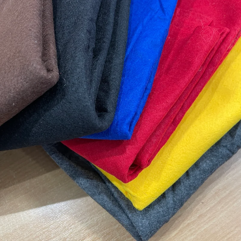 Plain Felt 500 Grams Assorted colours & sizes remenant pieces Craft Fabric M1976