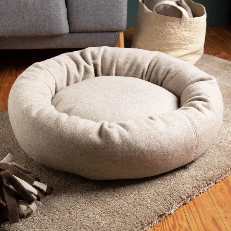 Premium Hundedonut | mongolische Merinowolle | Naturfüllungen