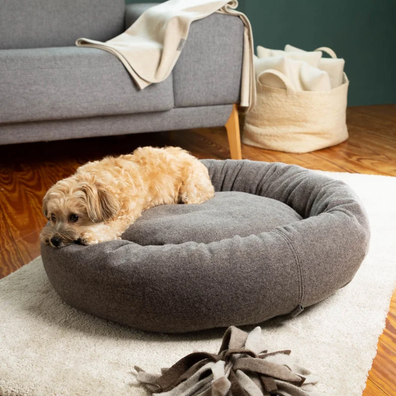 Hundedonut aus Loden | 100 % Schurwolle | Naturfüllungen