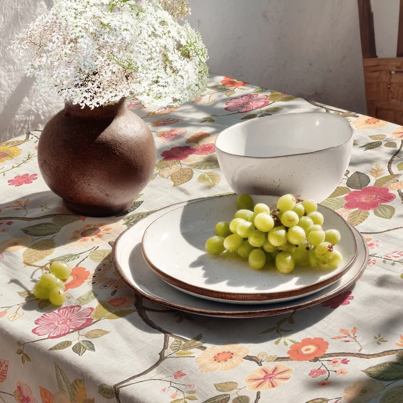 Jacquard Tischdecke aus beschichteter Baumwolle mit Fleckenschutz AMA05 beige retro Blumen eckig rund oval