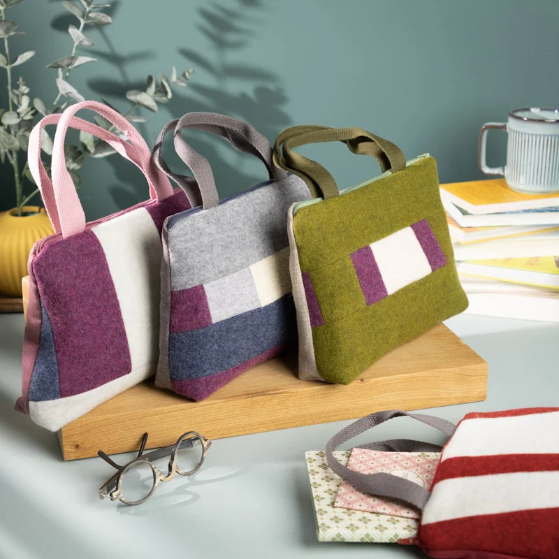 Kleine Handtasche aus Loden & Leinen