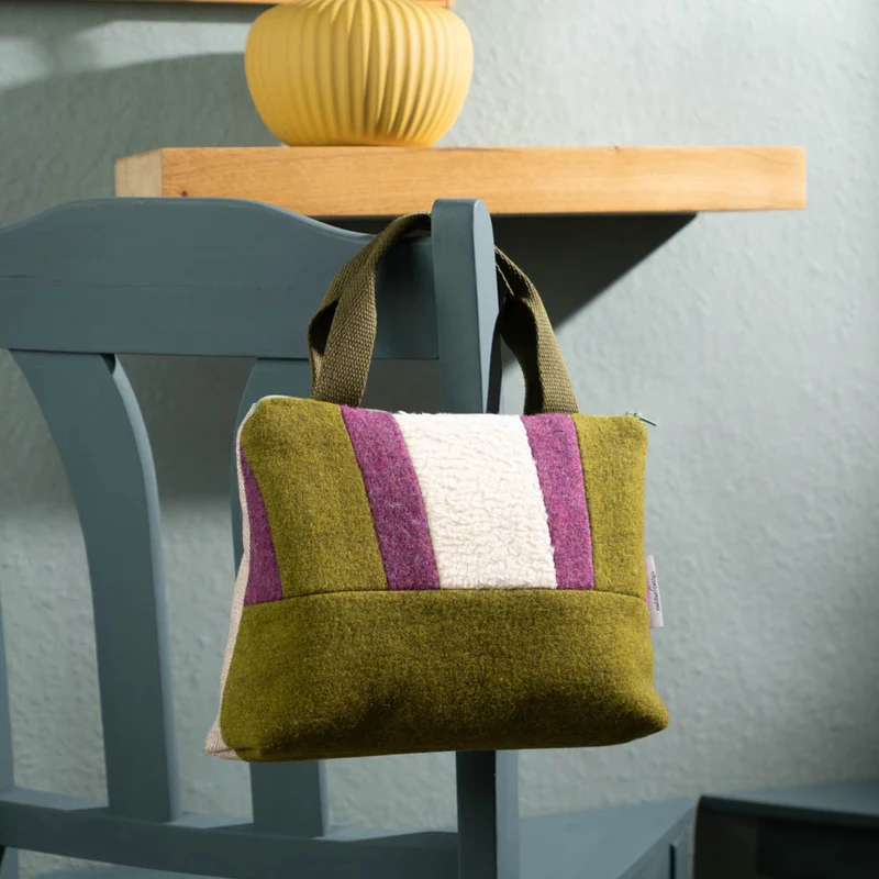 Kleine Handtasche aus Loden & Leinen