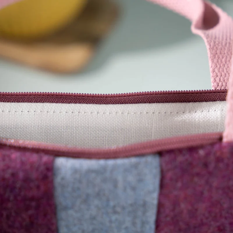 Kleine Handtasche aus Loden & Leinen