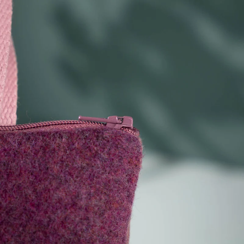 Kleine Handtasche aus Loden & Leinen