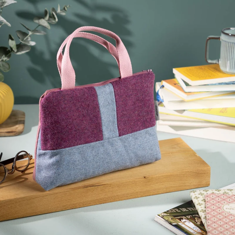 Kleine Handtasche aus Loden & Leinen