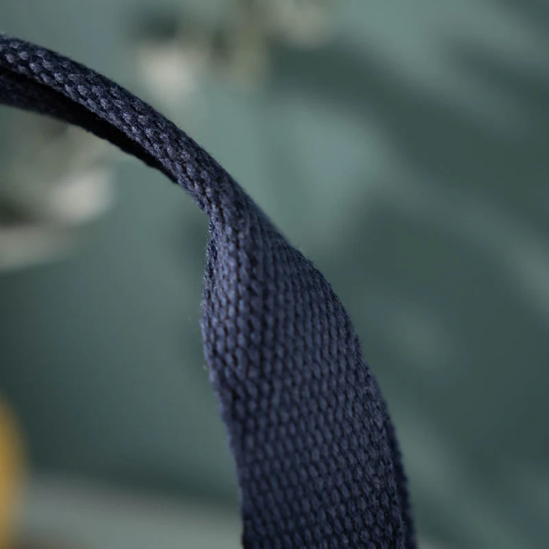 Kleine Handtasche aus Loden & Leinen