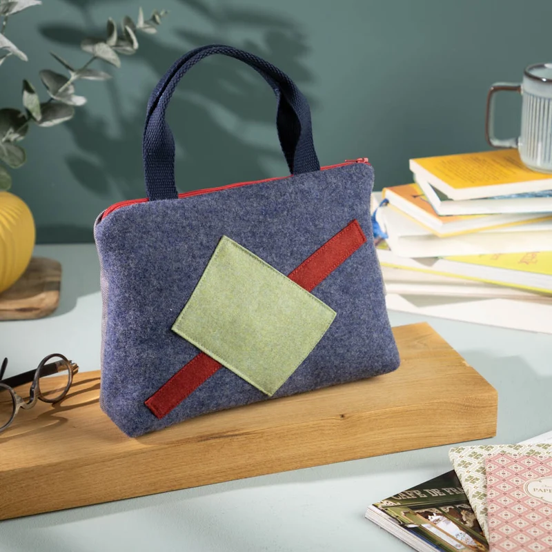 Kleine Handtasche aus Loden & Leinen