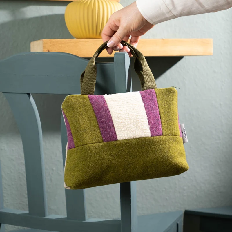 Kleine Handtasche aus Loden & Leinen