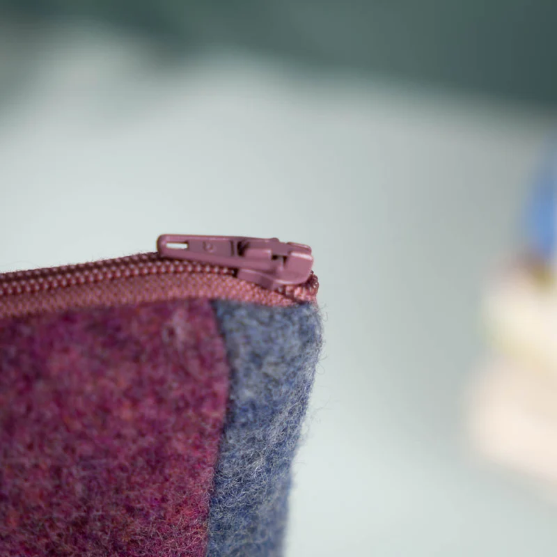 Kleine Handtasche aus Loden & Leinen