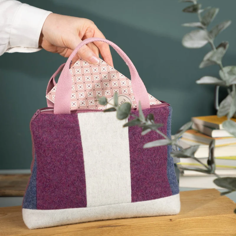 Kleine Handtasche aus Loden & Leinen
