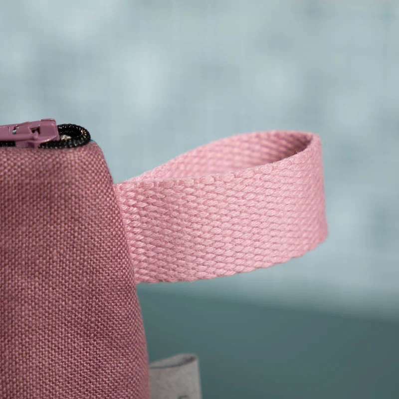 Kulturtasche aus Leinen | Unikat aus unserem Zuschnitt