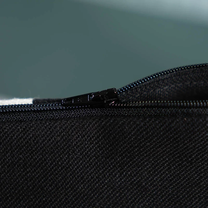 Kulturtasche aus Leinen | Unikat aus unserem Zuschnitt