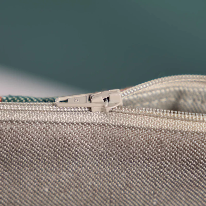 Kulturtasche aus Leinen | Unikat aus unserem Zuschnitt