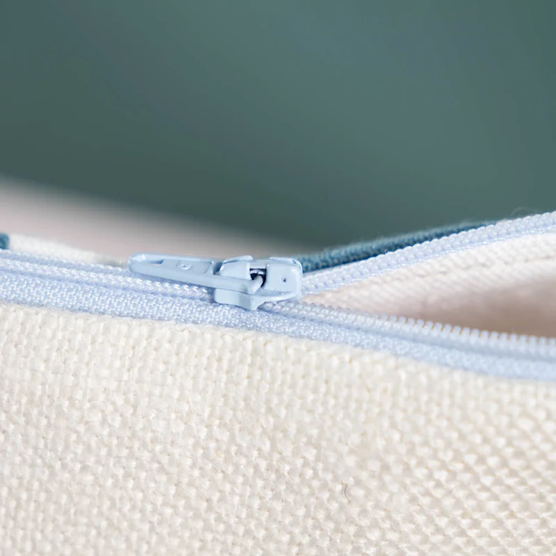 Kulturtasche aus Leinen | Unikat aus unserem Zuschnitt