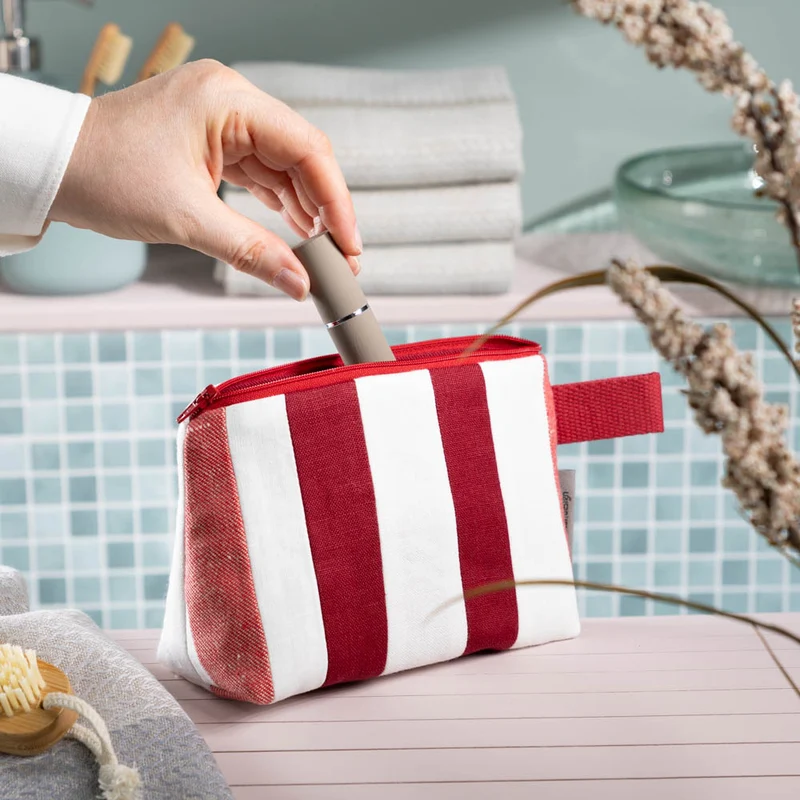 Kulturtasche aus Leinen | Unikat aus unserem Zuschnitt