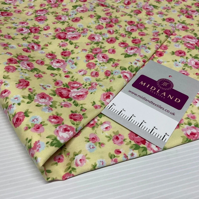 Classic Rose Floral Cotton Poplin dress Fabric Sold by the meter M1895