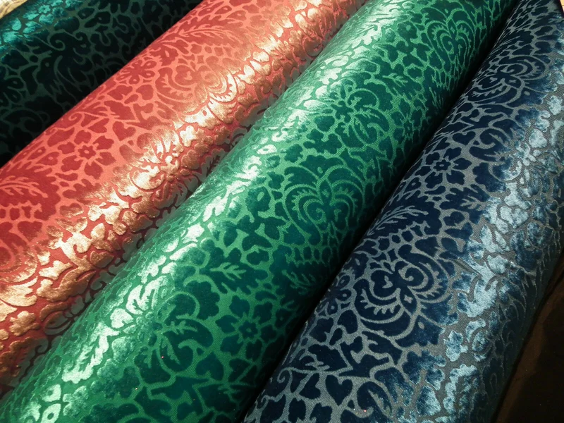 Floral Burnout 2-Way Stretch Velvet Fabric 58" M180