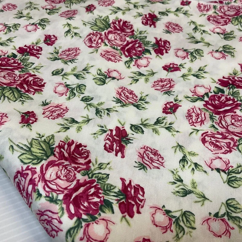 Floral Roses Bunches vintage style Cotton Poplin dress Fabric M1920
