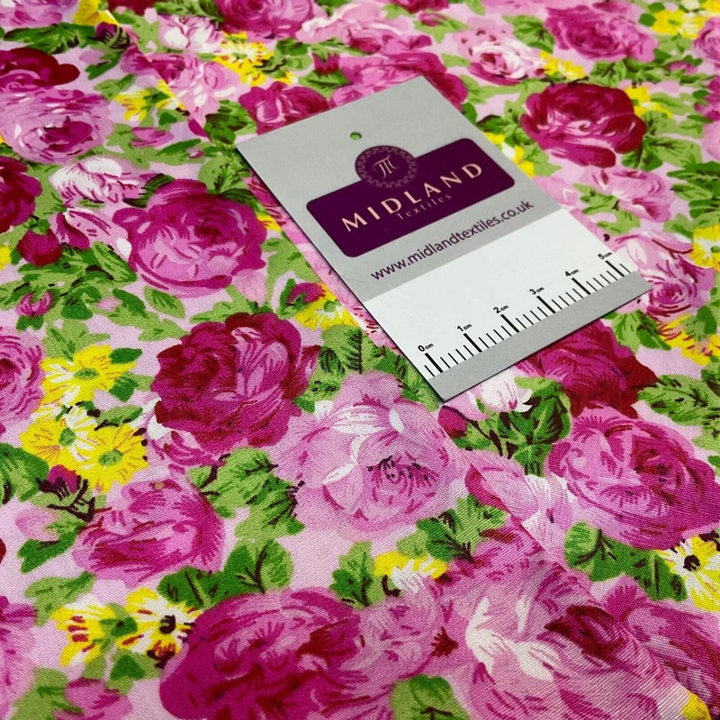 Bold vintage style floral Rosie Roses Cotton Poplin dress Fabric M1923