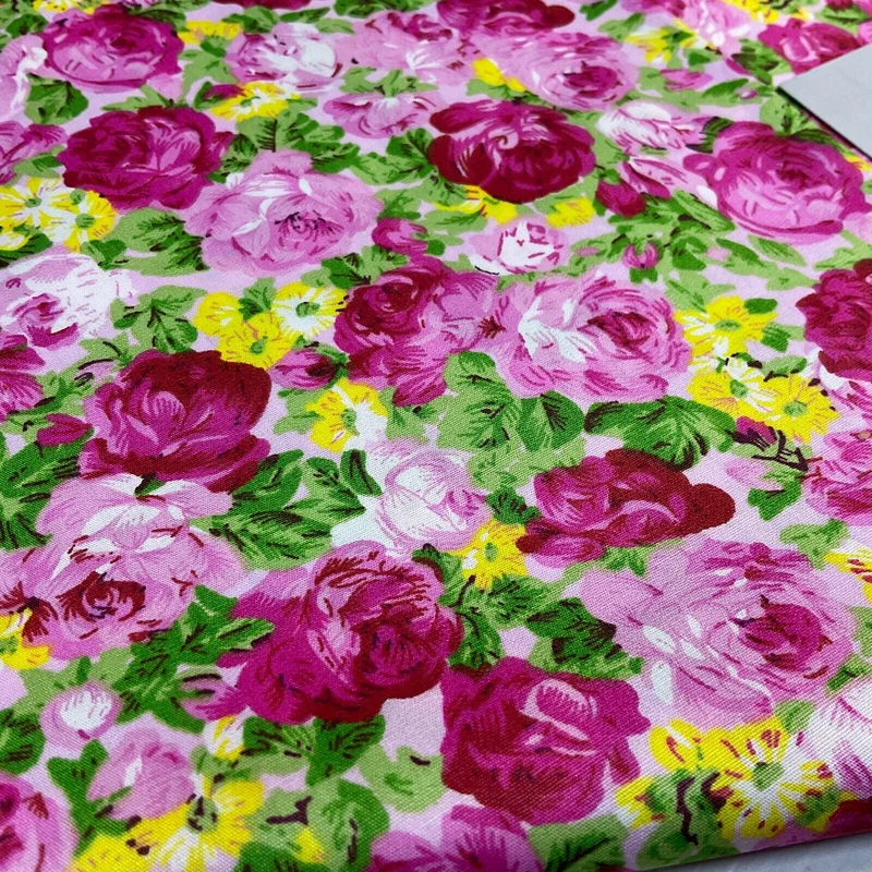 Bold vintage style floral Rosie Roses Cotton Poplin dress Fabric M1923