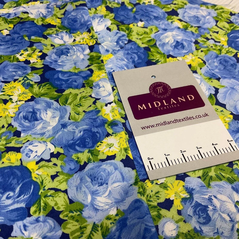 Bold vintage style floral Rosie Roses Cotton Poplin dress Fabric M1923