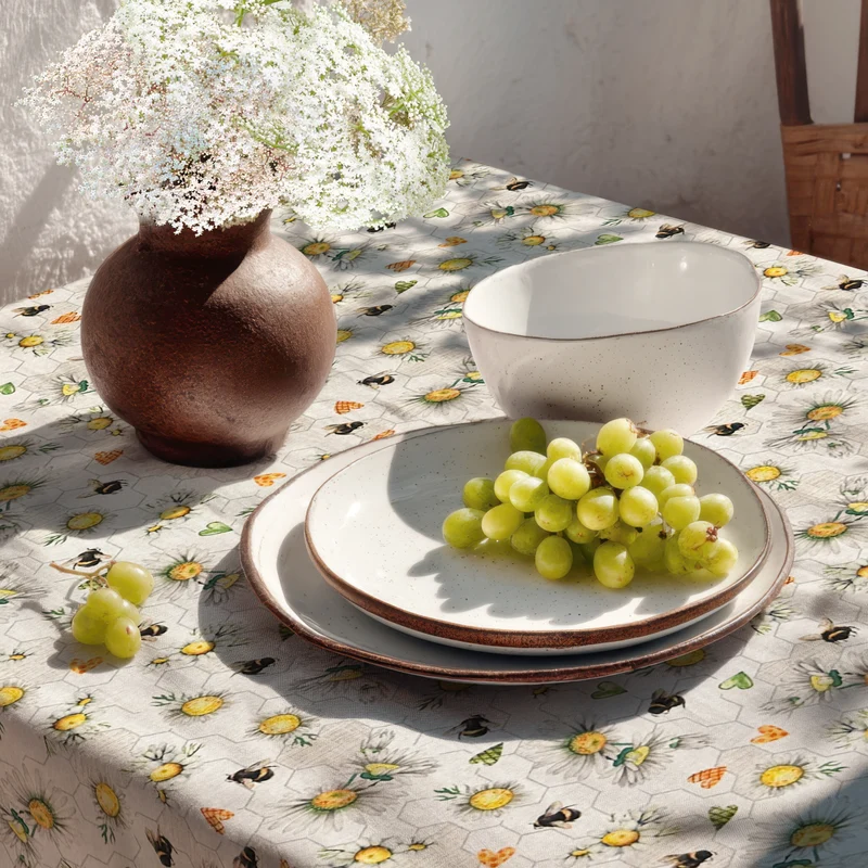 Jacquard Tischdecke aus beschichteter Baumwolle mit Fleckenschutz FLOWER BEE Bienen Bienenwabe Margeritten eckig rund oval
