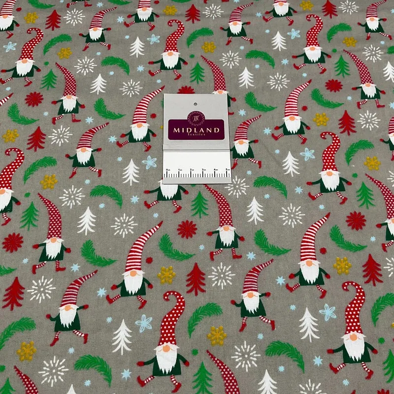 Assorted Christmas xmas Printed crafting Santa Holly Reindeers fabric M1682