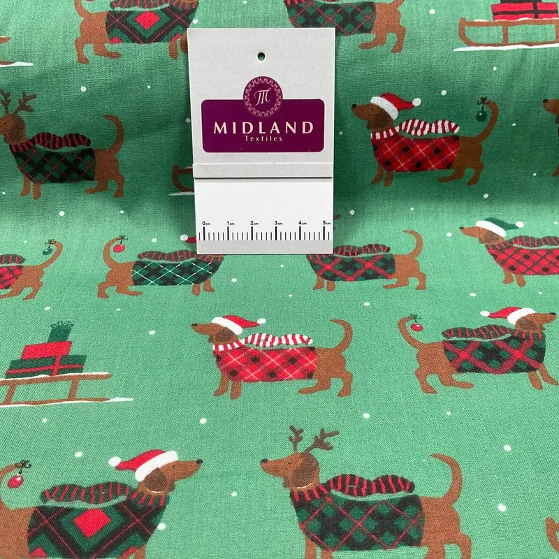 Assorted Christmas xmas Printed crafting Santa Holly Reindeers fabric M1682