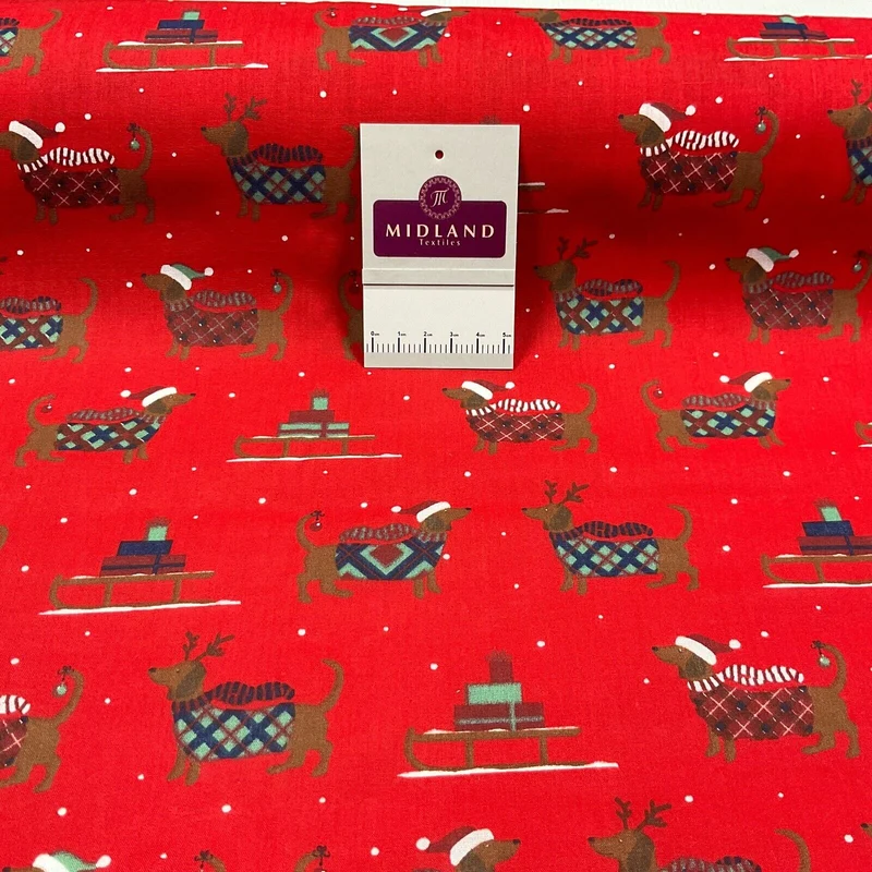 Assorted Christmas xmas Printed crafting Santa Holly Reindeers fabric M1682