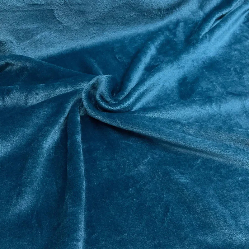 Plain Cuddle fleece ideal for gowns, scarfs, fleece, fabric 148cm M1668