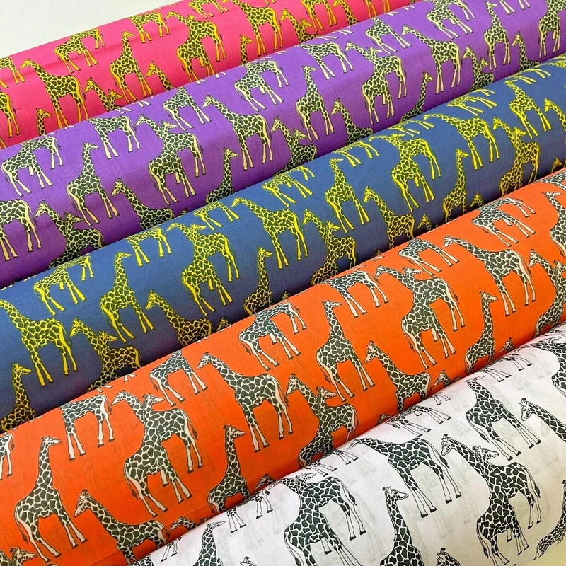 Giraffe Animal Print Poly Cotton Fabric 110cm Wide M1706