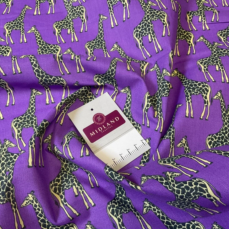 Giraffe Animal Print Poly Cotton Fabric 110cm Wide M1706