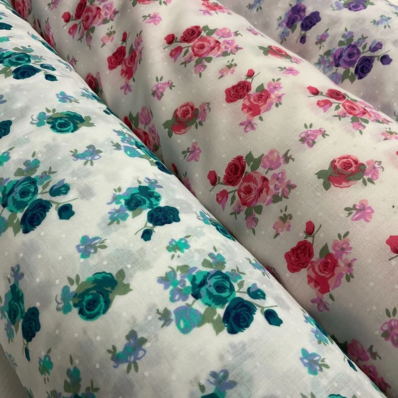 Vintage Floral Roses printed Poly cotton fabric 110cm Wide M1704