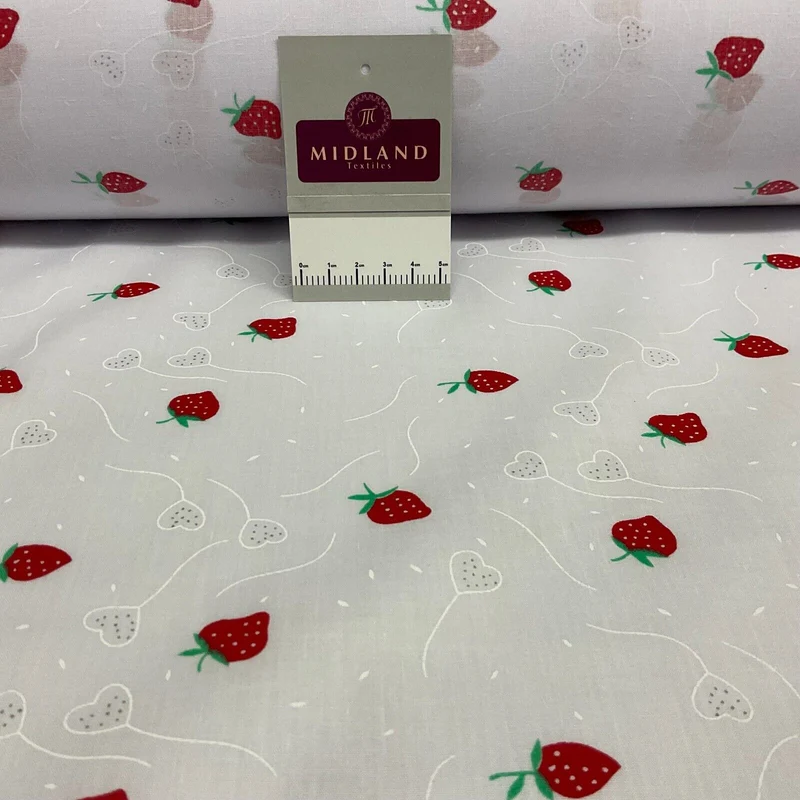 White Strawberry Strawberries Fruit Poly cotton printed fabric 110cm wide M1700