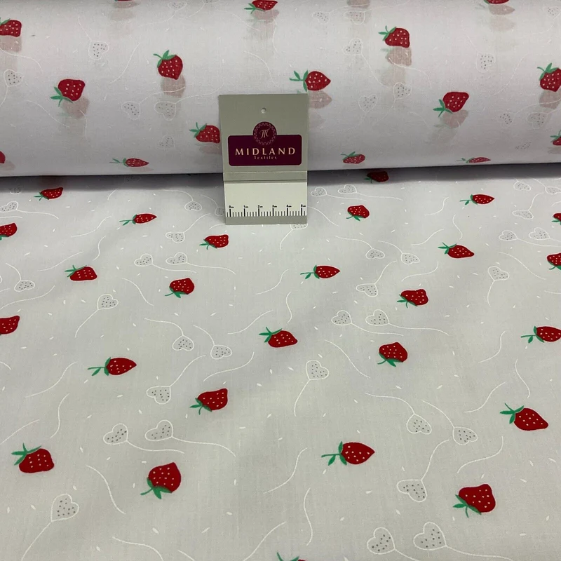White Strawberry Strawberries Fruit Poly cotton printed fabric 110cm wide M1700