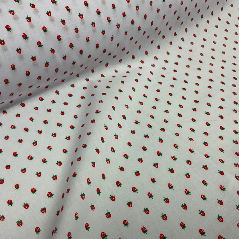 White Strawberry Strawberries Fruit Poly cotton printed fabric 110cm wide M1700