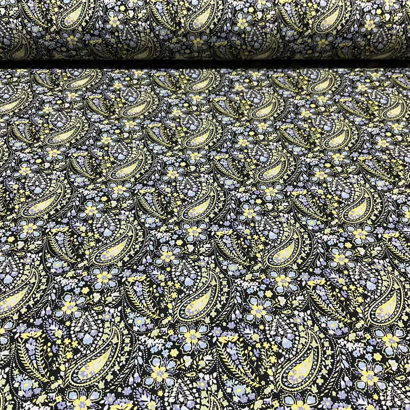 Vintage Paisley 100% cotton Poplin printed dress craft fabric 112cm wide M1744