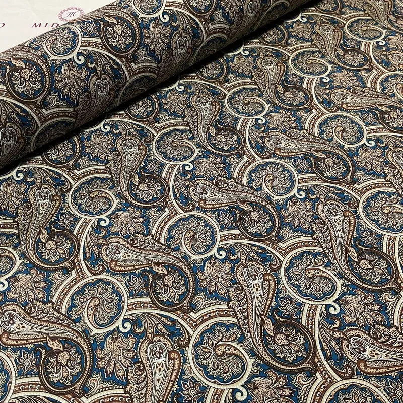 Vintage Paisley 100% cotton poplin printed dress craft fabric 112cm wide M1745