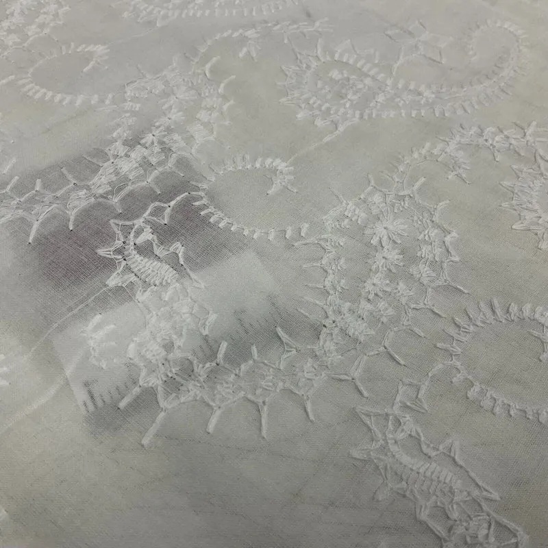 White Floral Paisley 100% cotton voile lightweight dress fabric sewing M1663